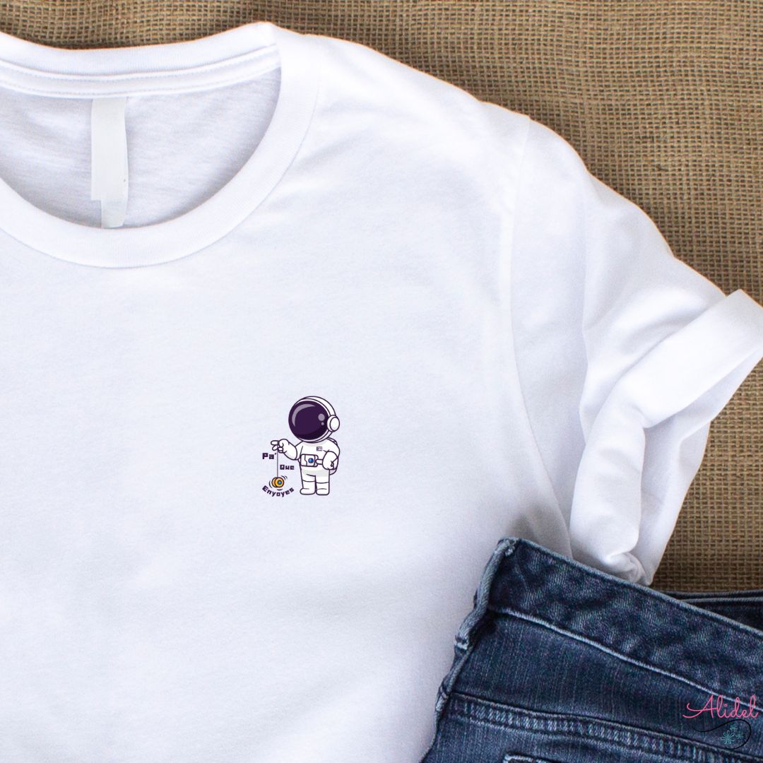 Astronauta- Pa que Enyoyes T-Shirt