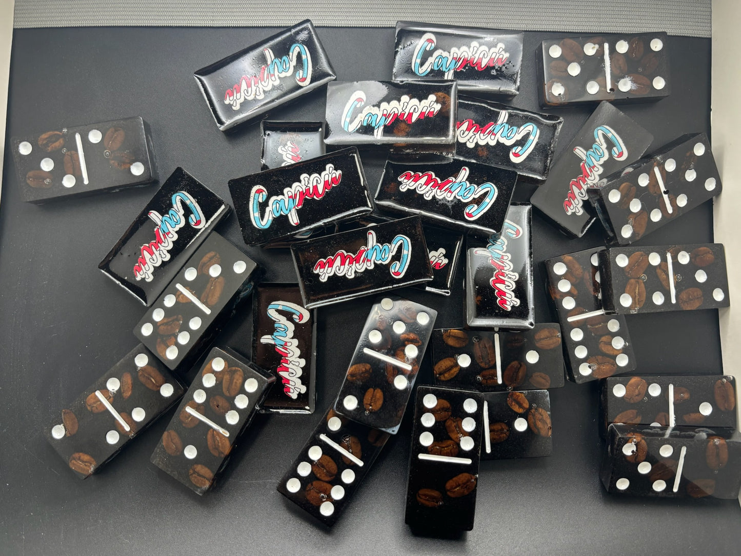 Domino de Cafe Capicú